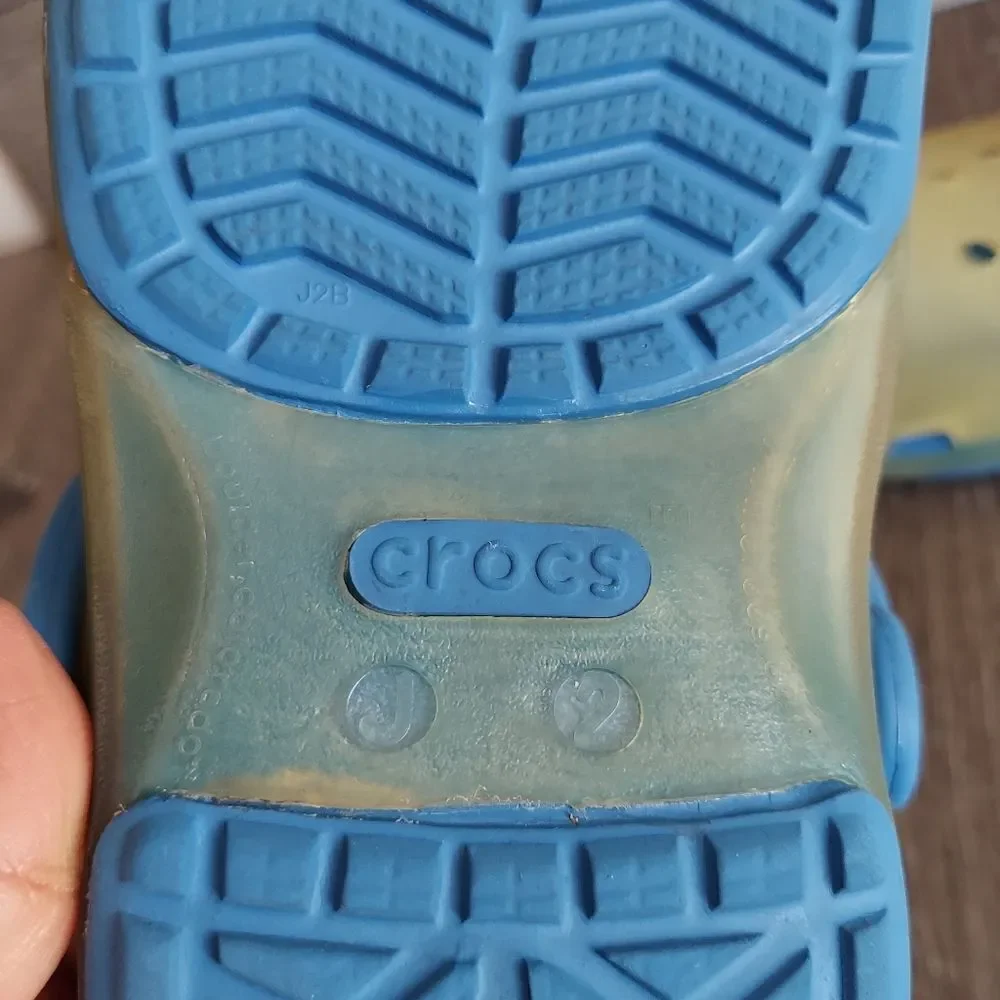 Crocs Kids Size 2 Clog Blue and Translucent Yellow Toddler Water Slip On Shoes